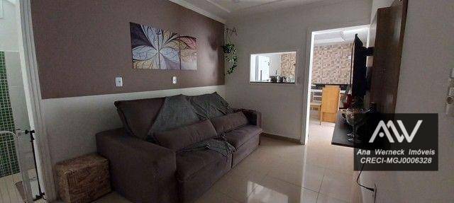 Casa à venda com 2 quartos, 70m² - Foto 4