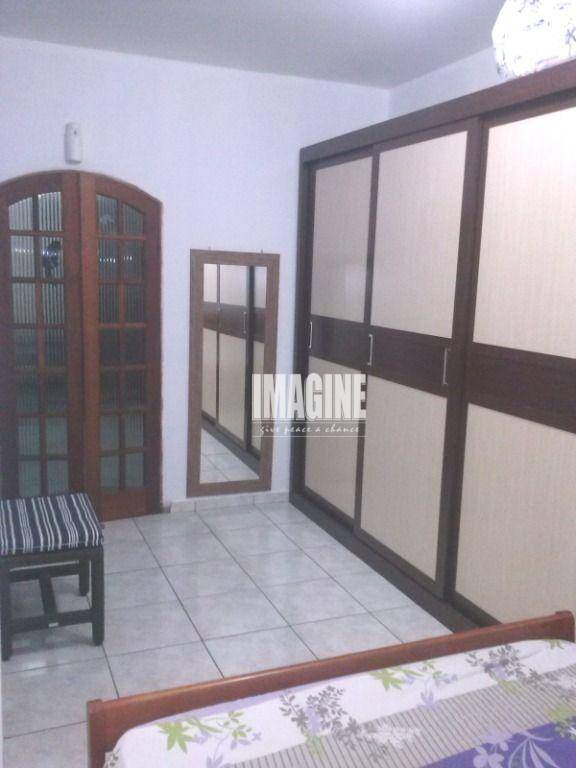 Sobrado à venda com 3 quartos, 270m² - Foto 9