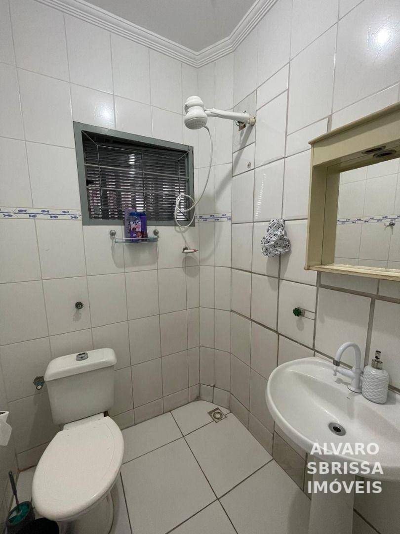 Casa à venda com 4 quartos, 247m² - Foto 27