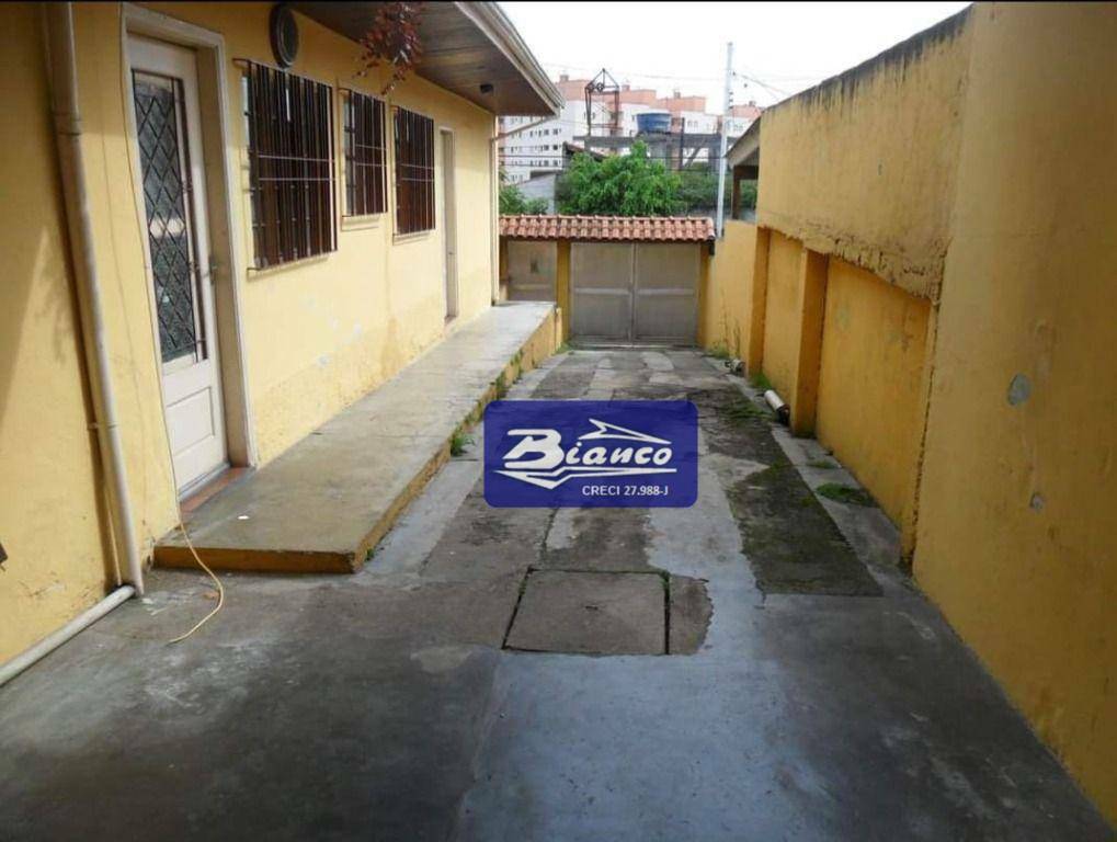 Casa à venda com 4 quartos, 105m² - Foto 1