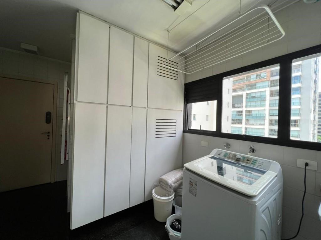 Apartamento à venda com 3 quartos, 220m² - Foto 36