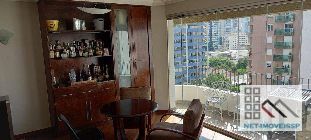 Apartamento à venda com 4 quartos, 220m² - Foto 17