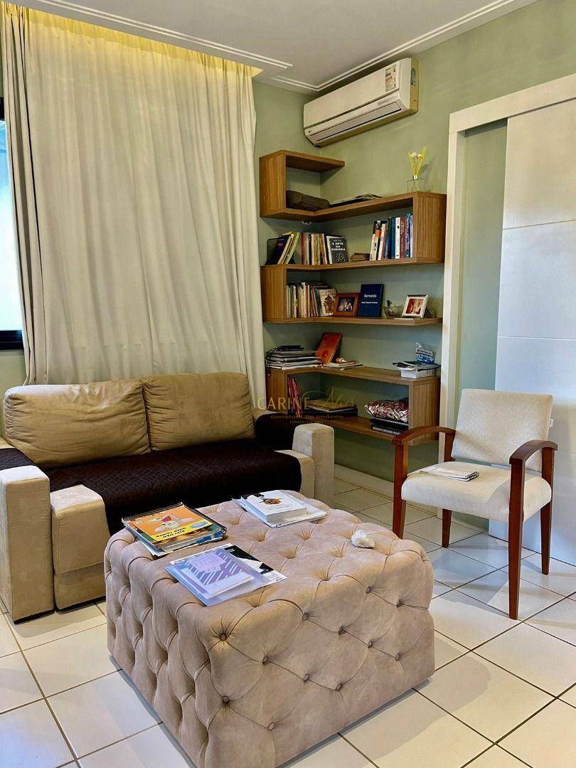 Casa de Condomínio à venda e aluguel com 5 quartos, 240m² - Foto 12