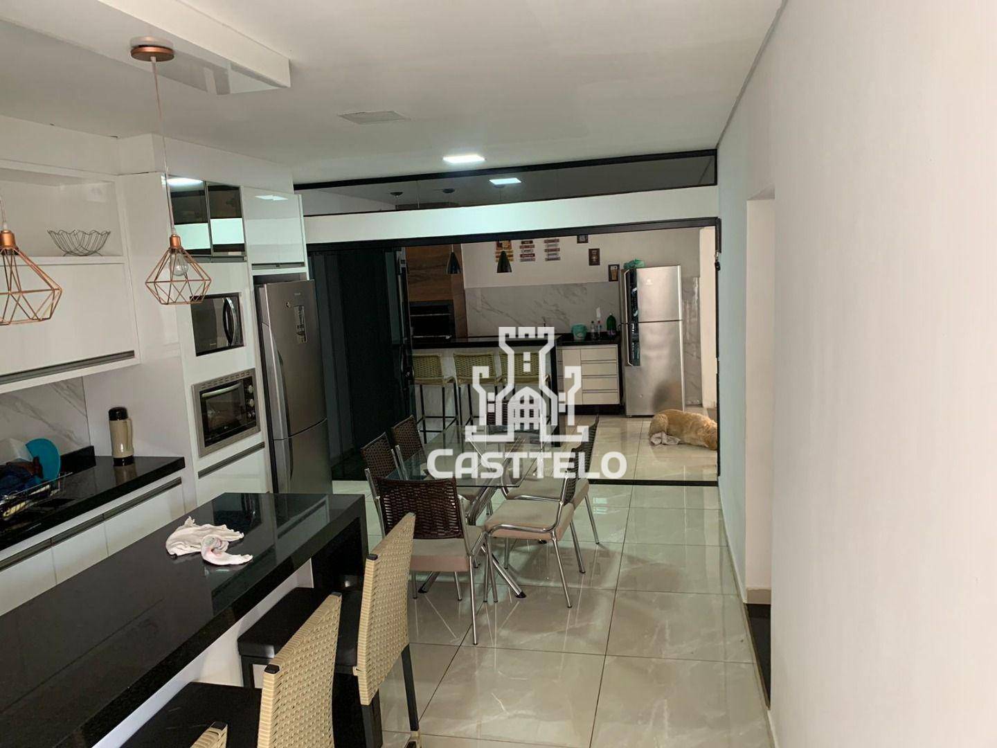 Casa à venda com 3 quartos, 300m² - Foto 6