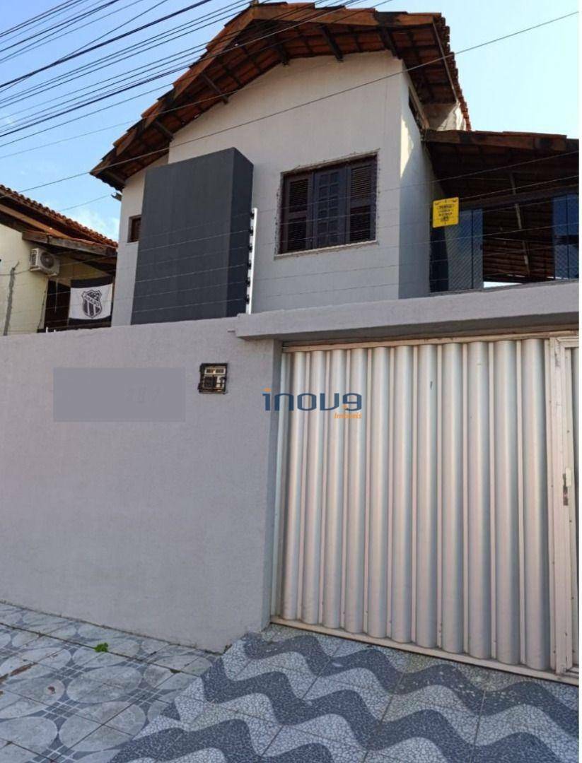 Casa à venda com 3 quartos, 156m² - Foto 1