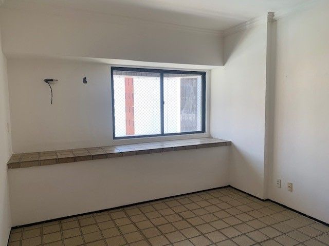 Apartamento à venda com 3 quartos, 180m² - Foto 17