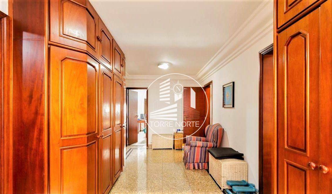 Apartamento à venda com 4 quartos, 236m² - Foto 20