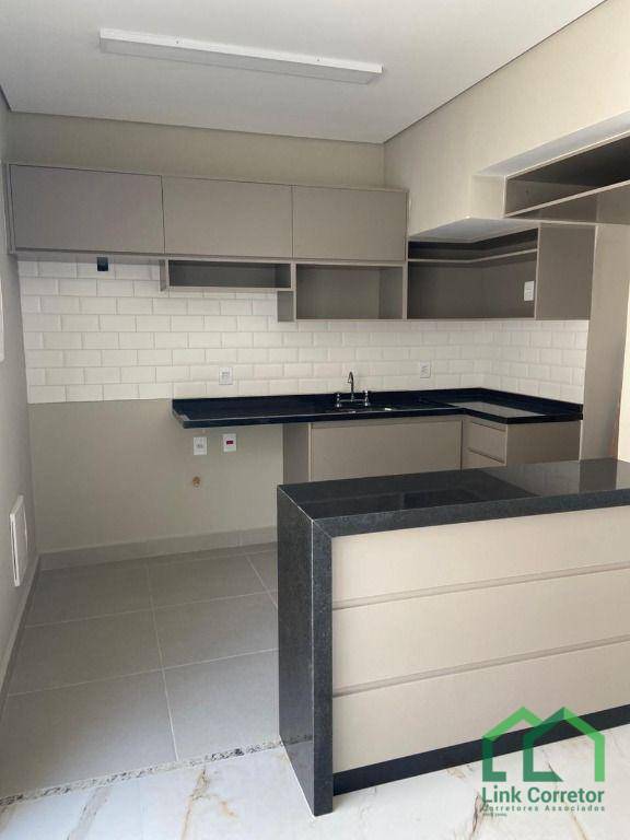 Casa de Condomínio para alugar com 2 quartos, 85m² - Foto 3