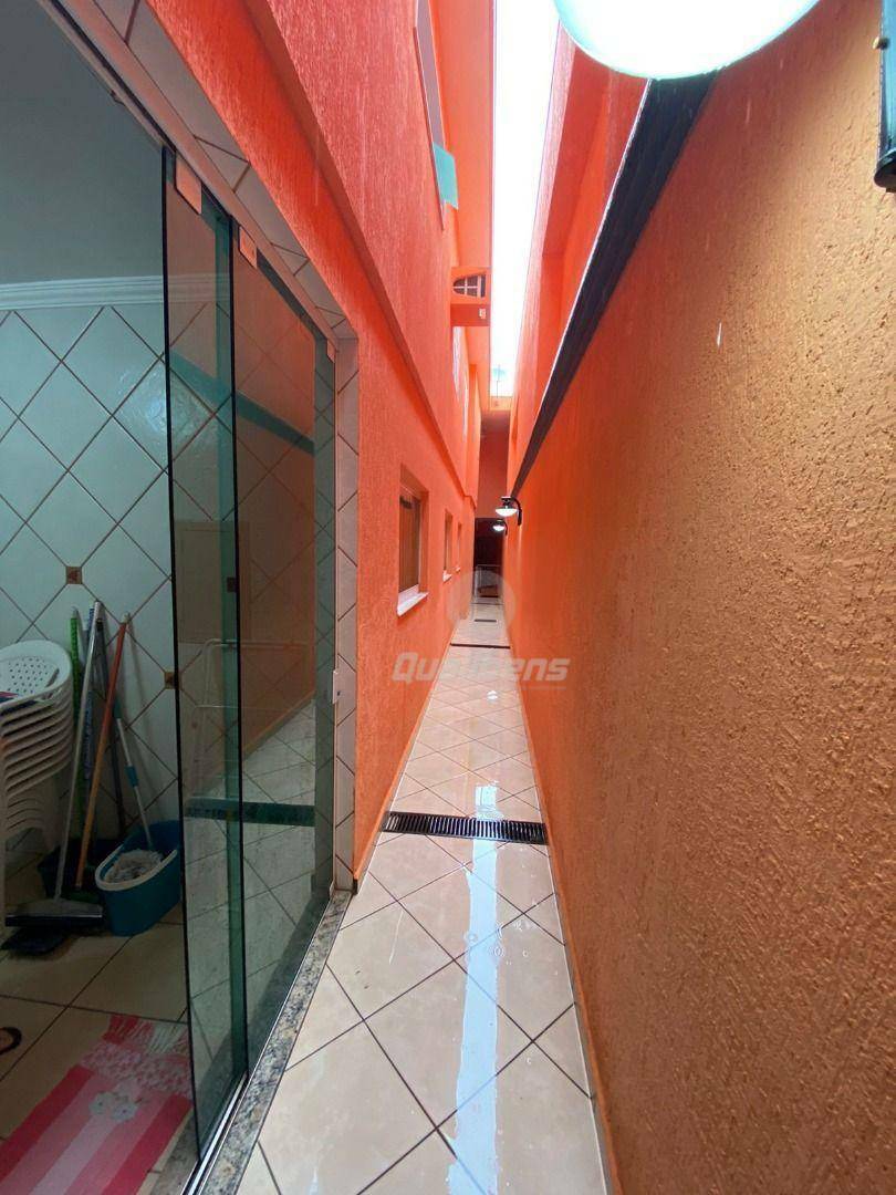 Sobrado à venda com 3 quartos, 222m² - Foto 25