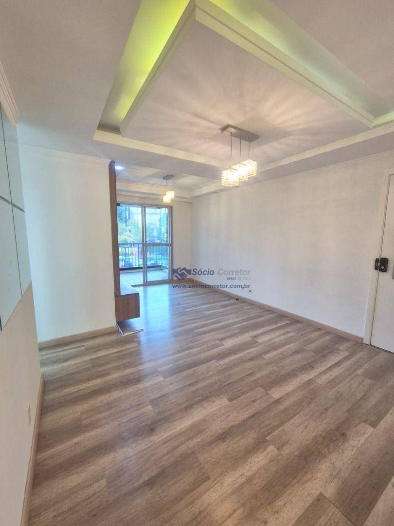 Apartamento à venda com 3 quartos, 76m² - Foto 2