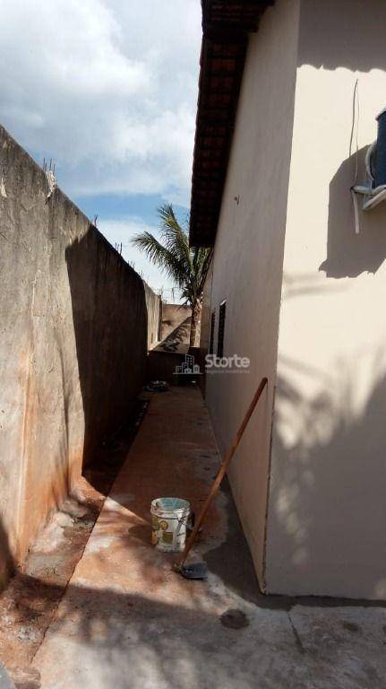 Casa à venda com 3 quartos, 120m² - Foto 16