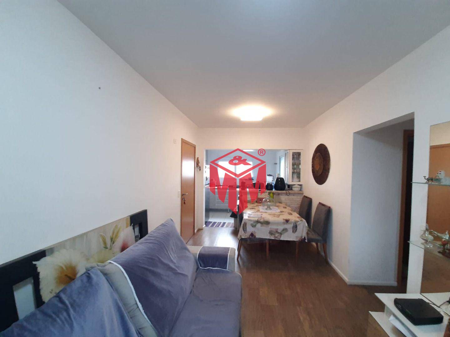 Apartamento à venda com 3 quartos, 72m² - Foto 1