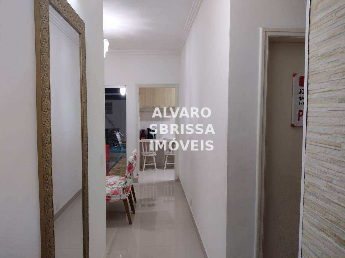 Casa à venda com 3 quartos, 211m² - Foto 5