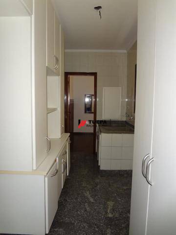 Apartamento à venda com 4 quartos, 211m² - Foto 8