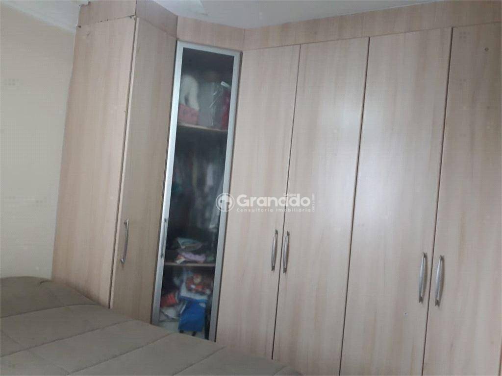 Apartamento à venda com 3 quartos, 67m² - Foto 30