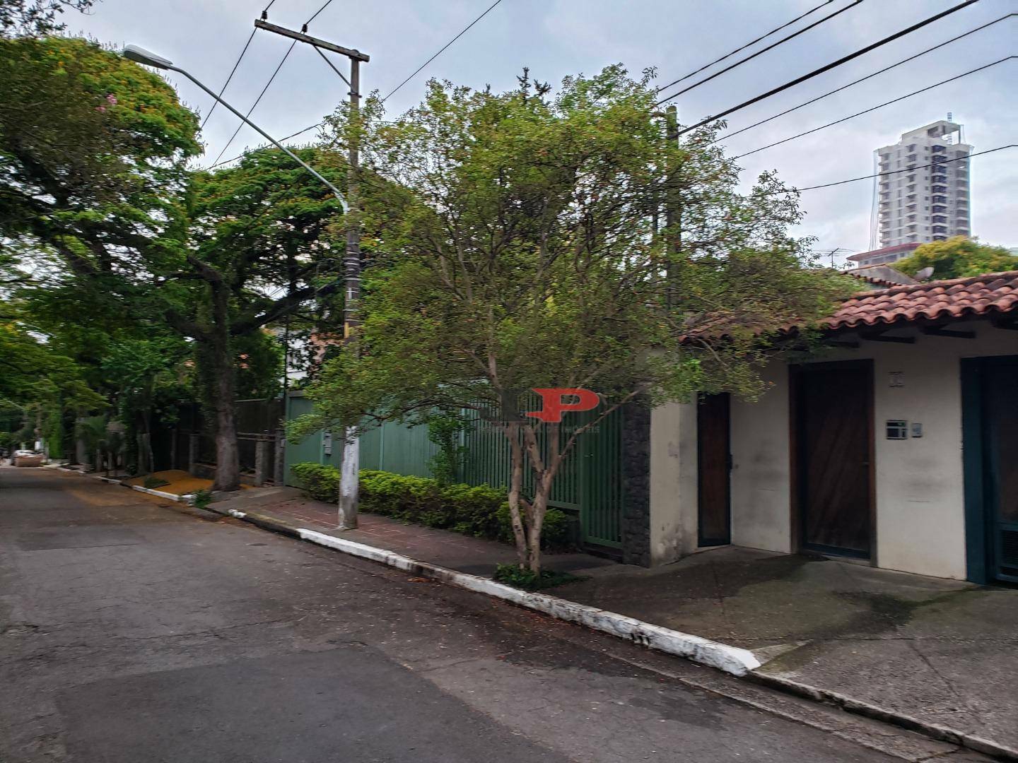 Casa à venda com 4 quartos, 300m² - Foto 28