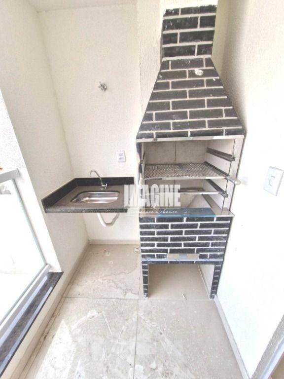 Apartamento à venda com 2 quartos, 40m² - Foto 11