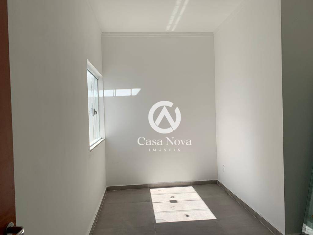 Casa à venda com 2 quartos, 85m² - Foto 12