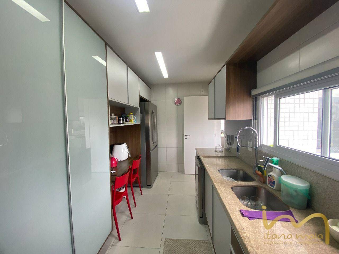 Apartamento à venda com 4 quartos, 155m² - Foto 3