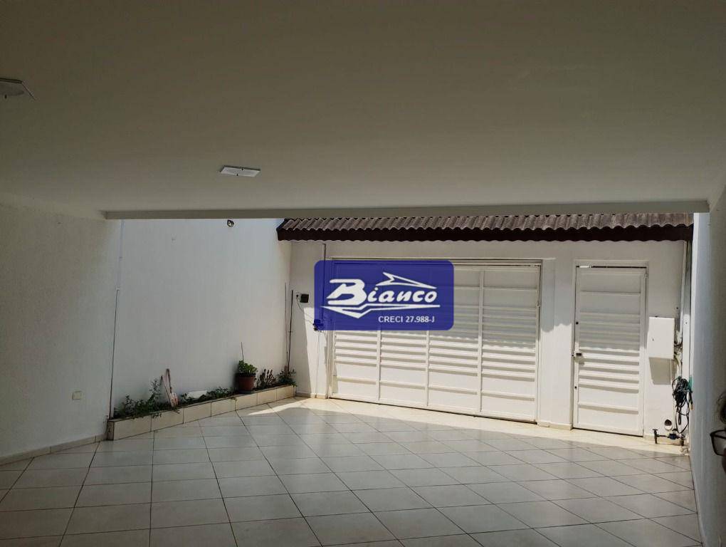 Sobrado à venda com 3 quartos, 270m² - Foto 4