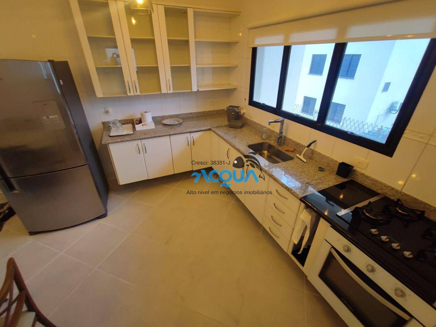 Apartamento à venda com 3 quartos, 176m² - Foto 8