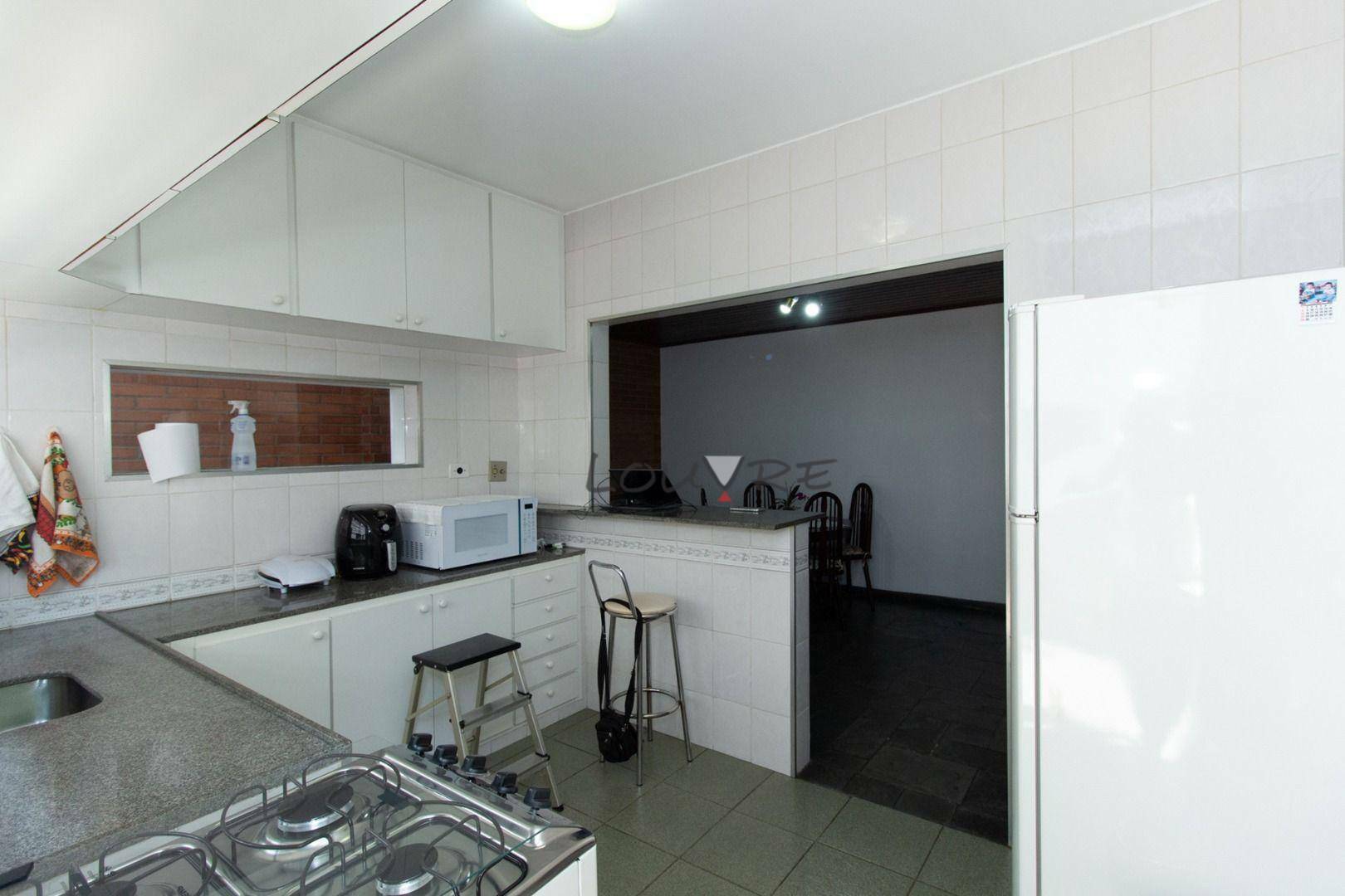 Casa à venda com 3 quartos, 191m² - Foto 30