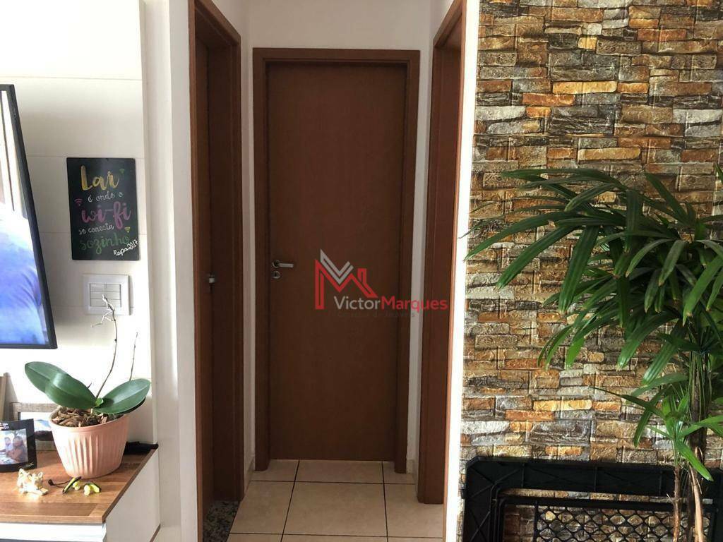 Apartamento à venda com 2 quartos, 56m² - Foto 1