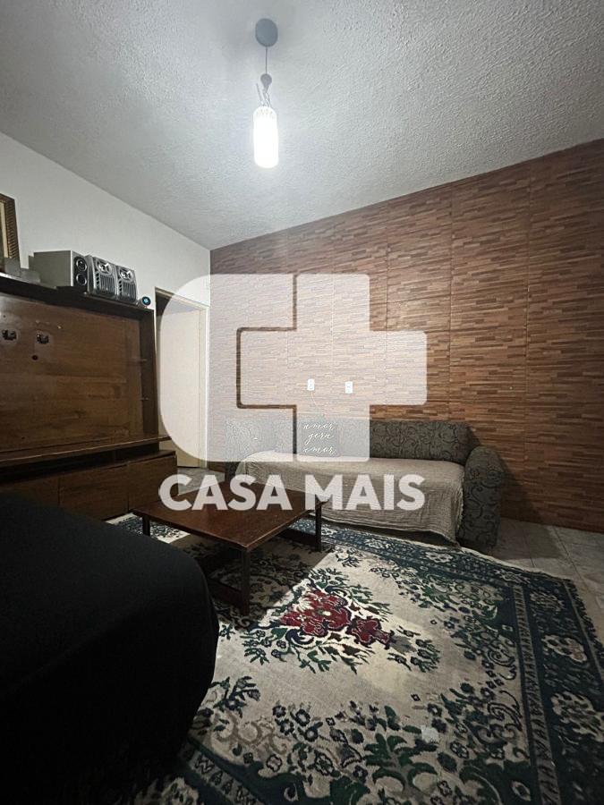 Casa à venda com 6 quartos, 250m² - Foto 14