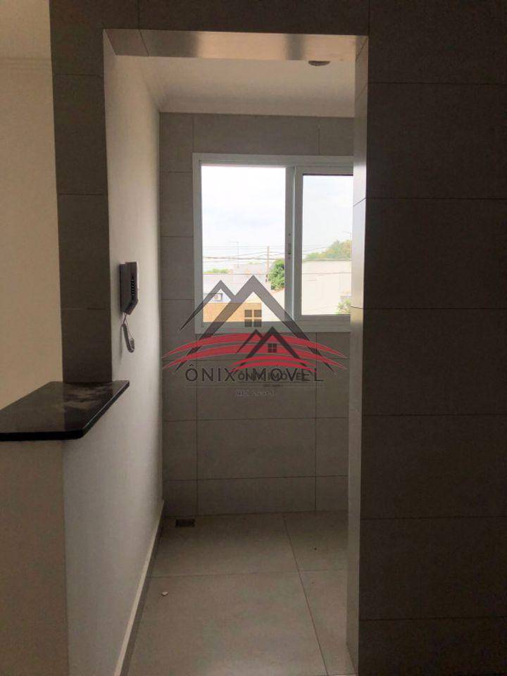 Apartamento à venda com 2 quartos, 64m² - Foto 2