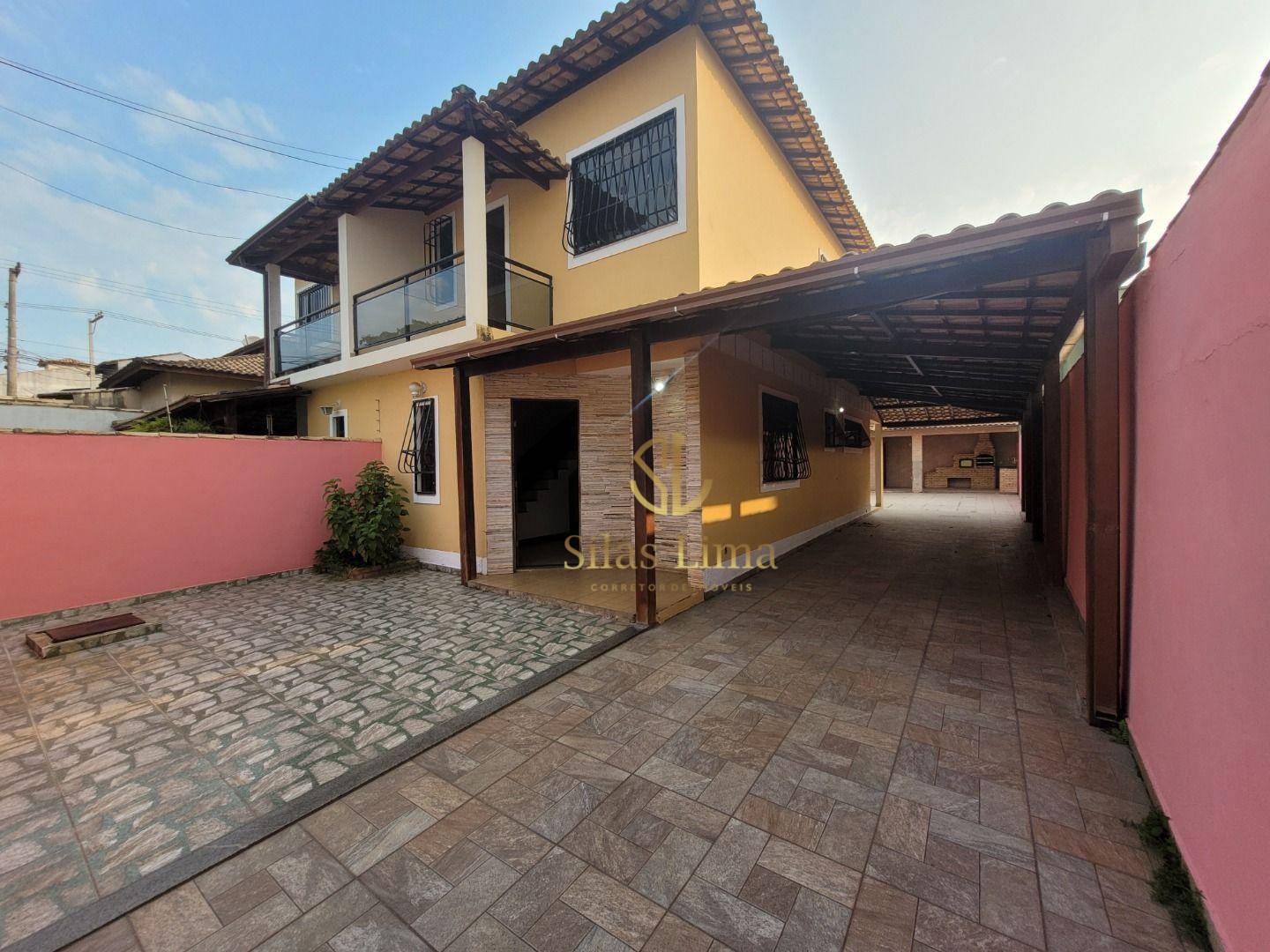 Casa à venda e aluguel com 3 quartos, 112m² - Foto 1