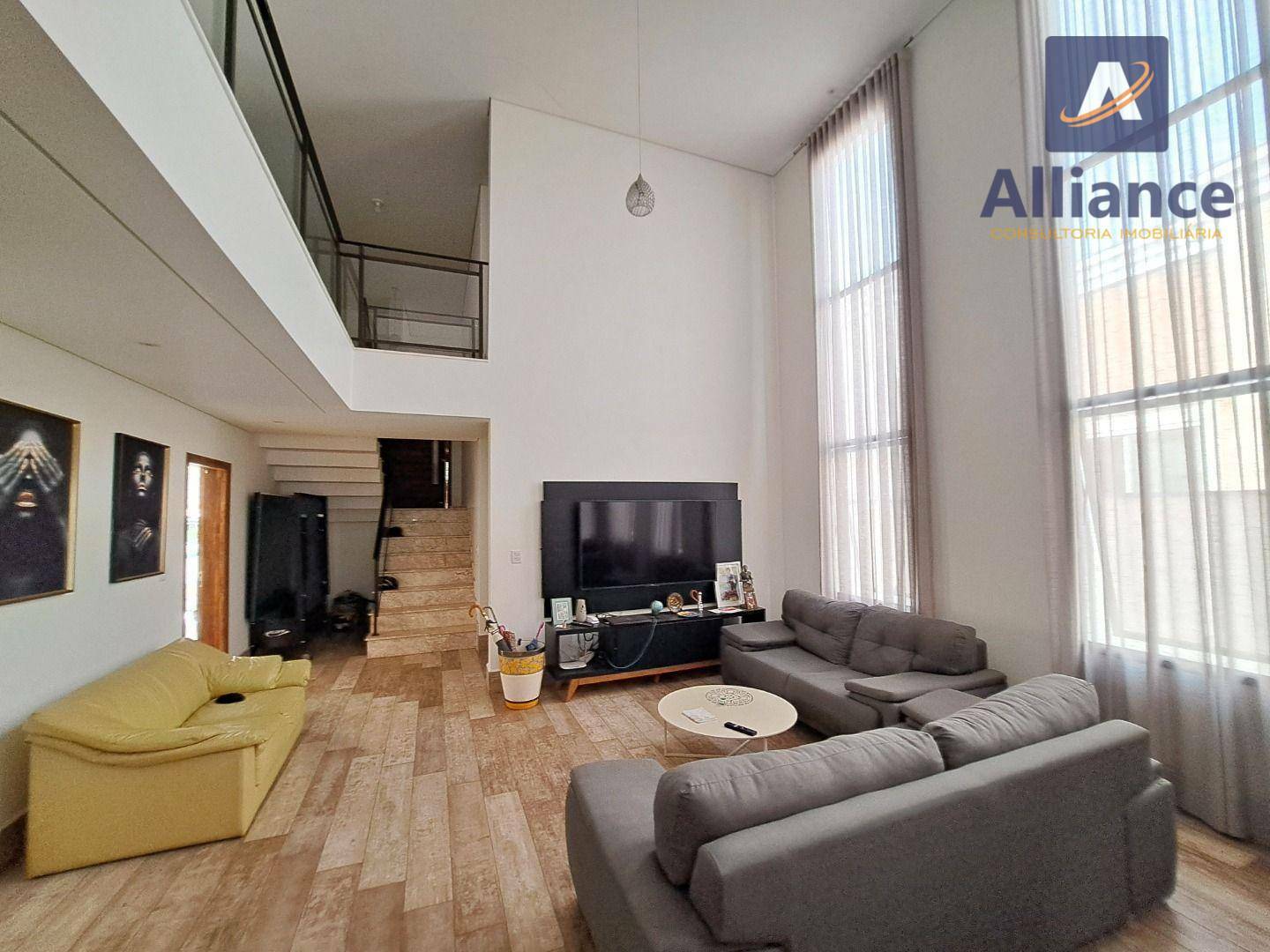 Casa de Condomínio para alugar com 4 quartos, 320m² - Foto 3