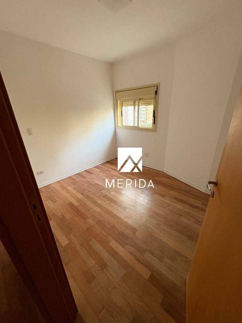 Apartamento para alugar com 3 quartos, 125m² - Foto 16