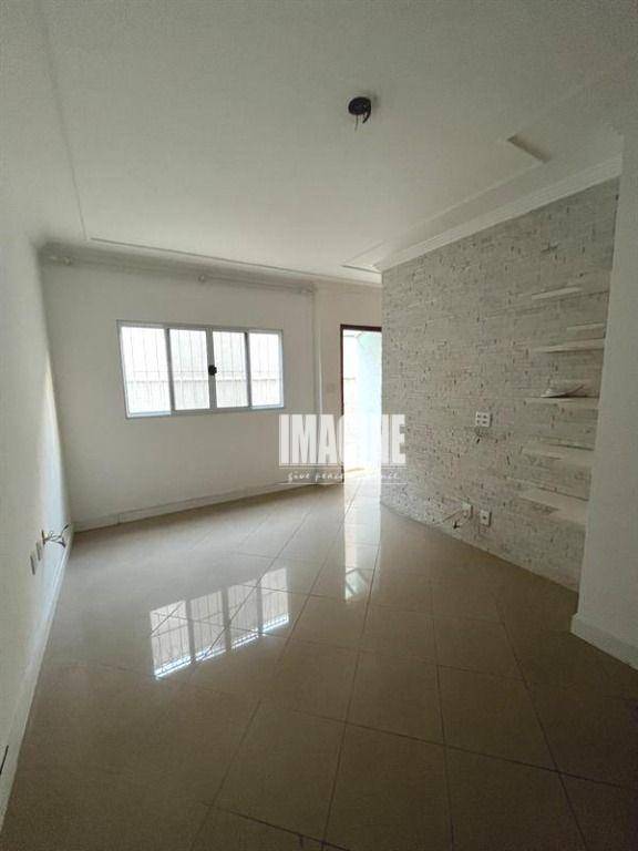 Sobrado à venda com 2 quartos, 54m² - Foto 1