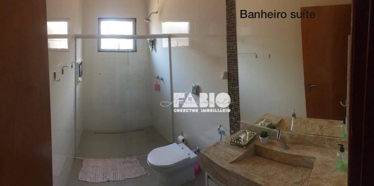 Casa à venda com 3 quartos, 200m² - Foto 12