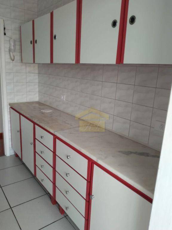 Apartamento para alugar com 2 quartos, 64m² - Foto 9