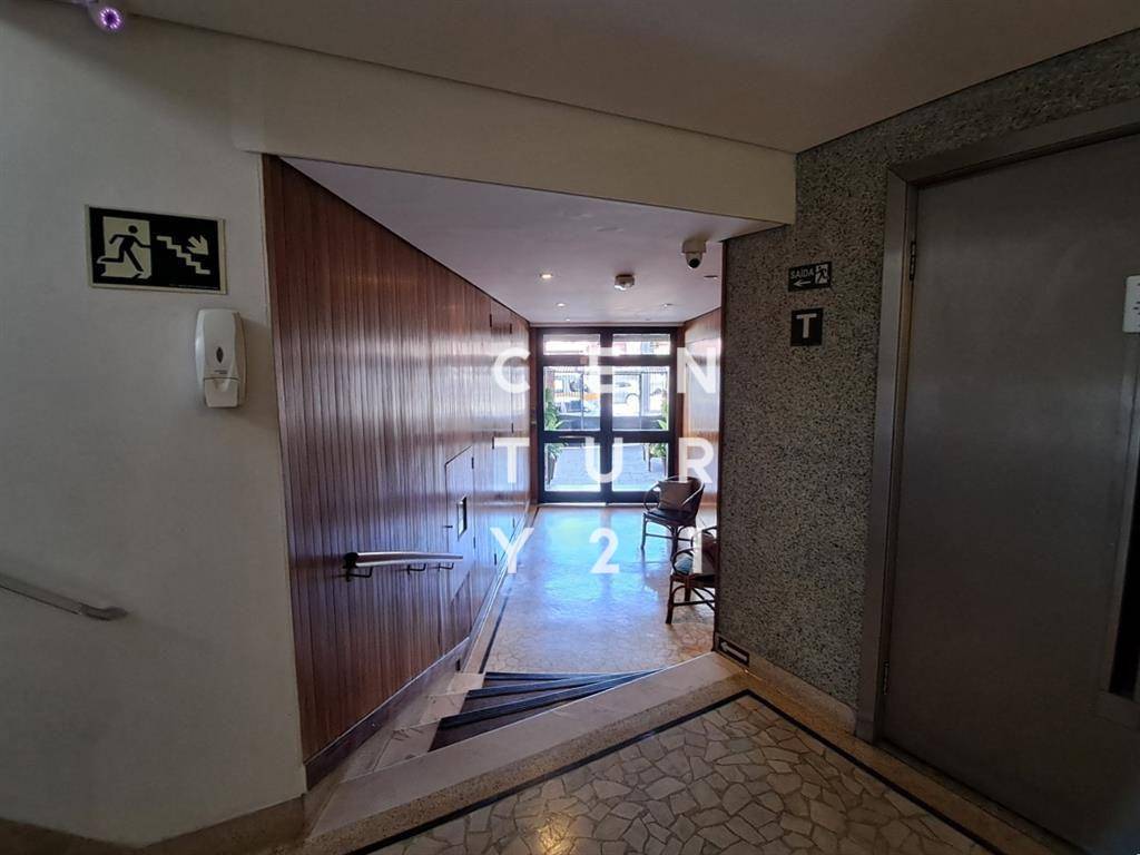 Apartamento à venda com 2 quartos, 84m² - Foto 23