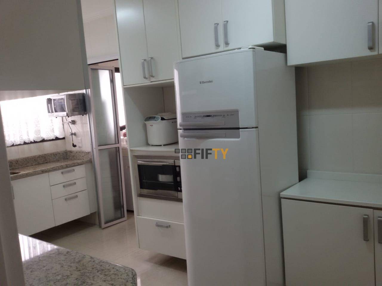 Apartamento à venda com 4 quartos, 149m² - Foto 7