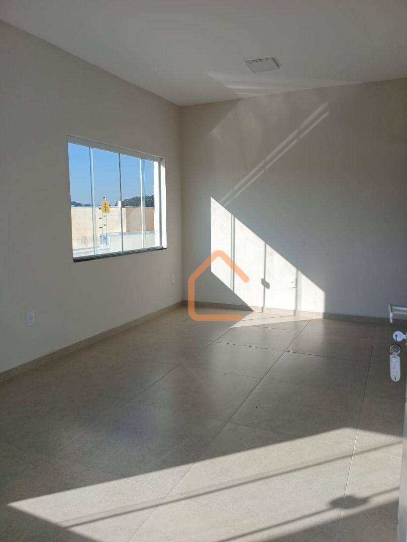 Casa à venda com 3 quartos, 121m² - Foto 3