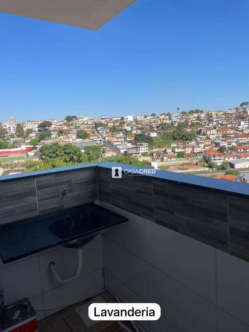 Apartamento à venda com 2 quartos, 65m² - Foto 3