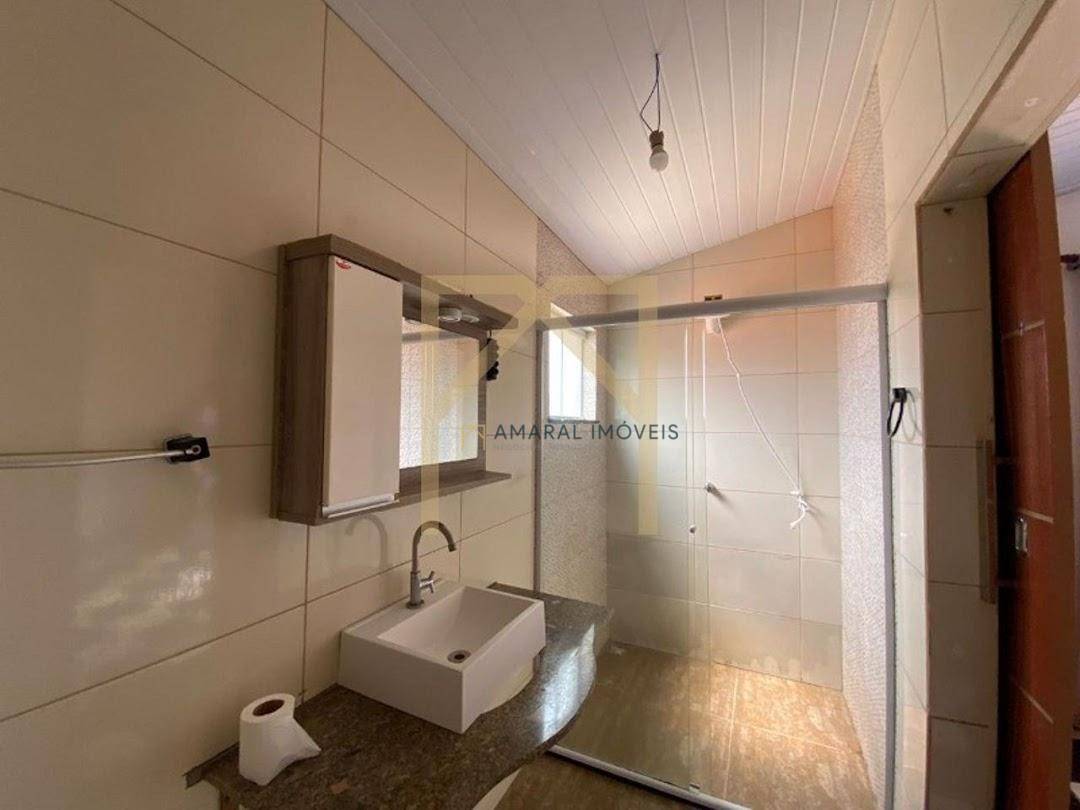 Casa à venda com 4 quartos, 240m² - Foto 16