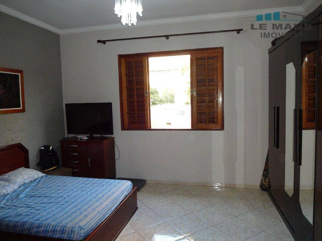 Casa à venda com 2 quartos, 134m² - Foto 11