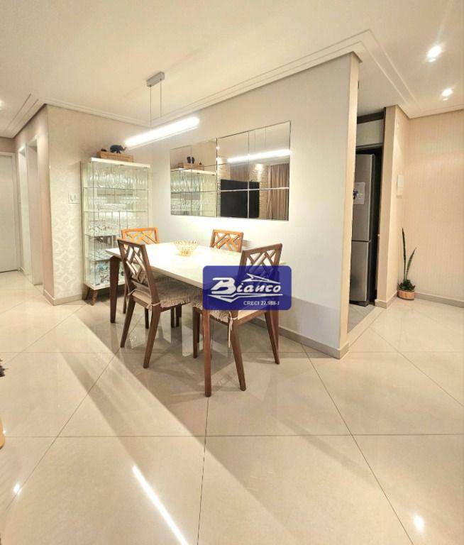 Apartamento à venda com 2 quartos, 82m² - Foto 2