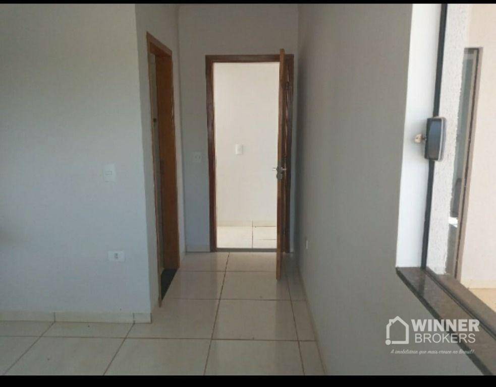 Casa à venda com 3 quartos, 180m² - Foto 3