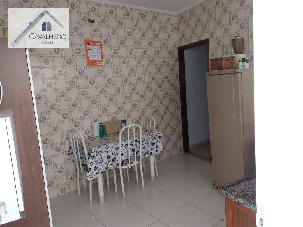 Casa à venda com 2 quartos, 81m² - Foto 9