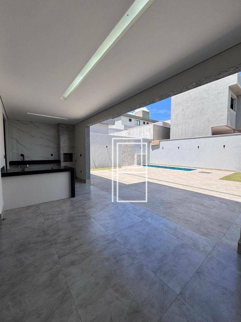 Casa à venda com 4 quartos, 252m² - Foto 22