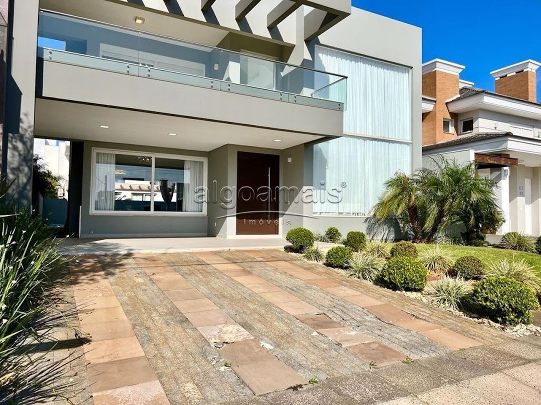 Casa de Condomínio à venda com 5 quartos, 225m² - Foto 2