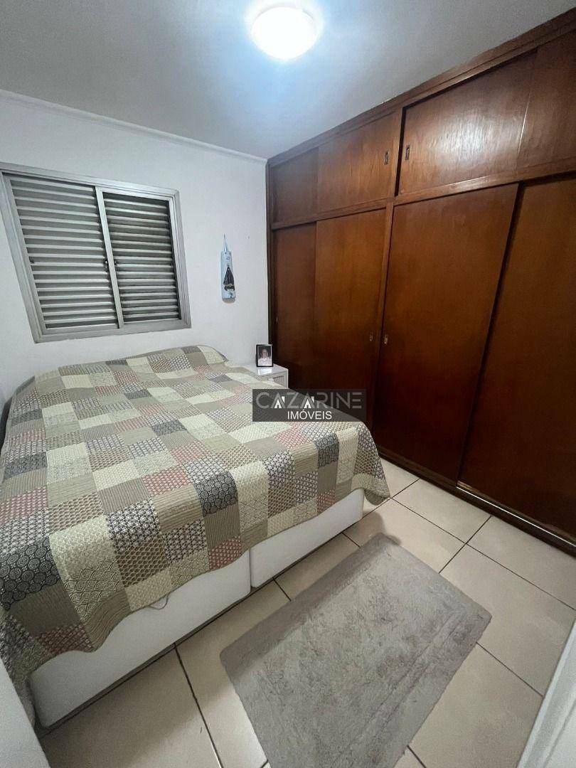 Apartamento à venda com 3 quartos, 52m² - Foto 4