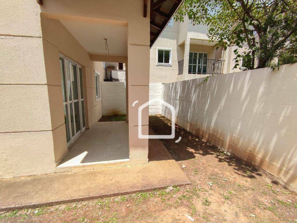 Casa de Condomínio à venda com 3 quartos, 165m² - Foto 4