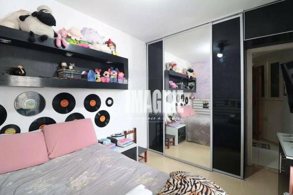 Apartamento à venda com 3 quartos, 107m² - Foto 11