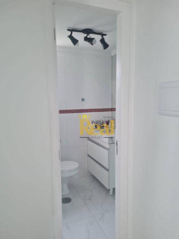 Apartamento à venda com 1 quarto, 50m² - Foto 2